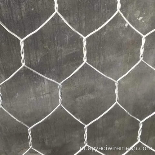 Galvanizou malha de arame hexagonal /gaiolas hexagonais de frango